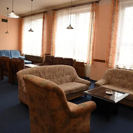 Krusnohor Hotel *